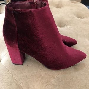 Bamboo velvet booties